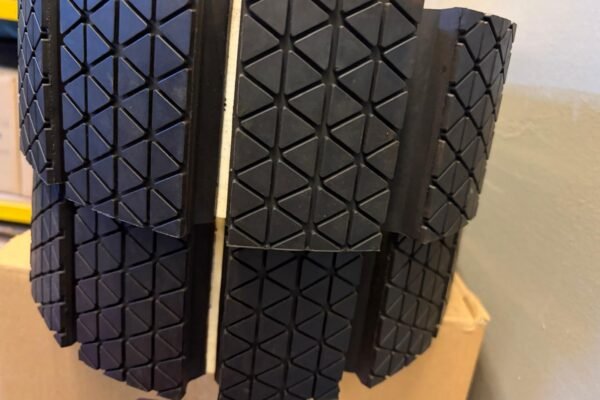 Güneş Paneli Temizlik Robotları İçin Çelik Telli Palet Bandı